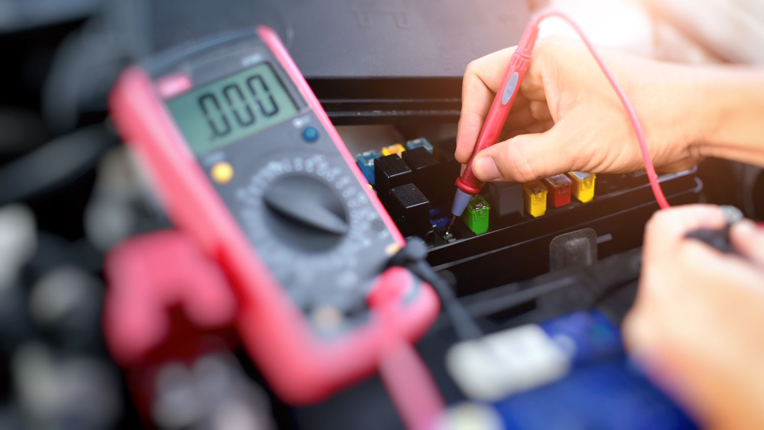 Cómo comprobar un transistor con multímetro: guía paso a paso para NPN, PNP y MOSFET con pinout Cómo comprobar un transistor con multímetro: guía paso a paso para NPN, PNP y MOSFET con pinout